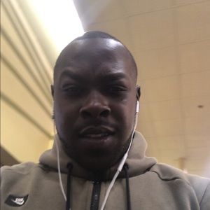 Meet your Posher, Troy